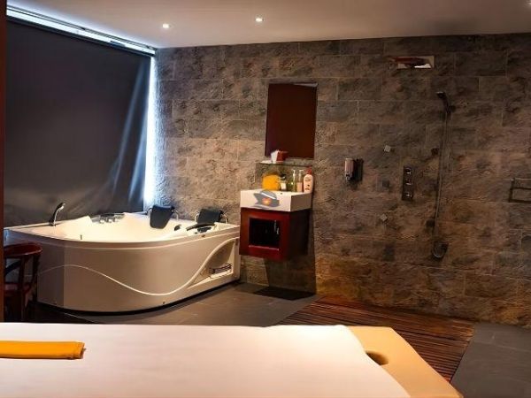 Pure Vietnam Beauty and Spa